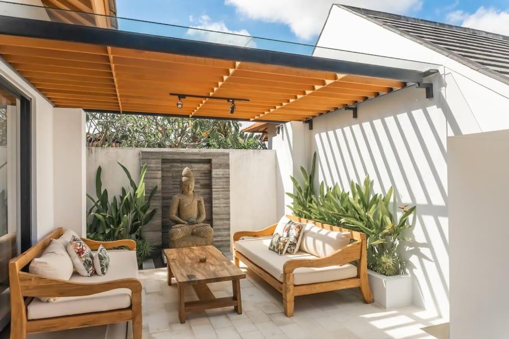 Villa Hakem Elegant And Modern 4 Bedrooms Villa Pool View Canggu Exterior foto