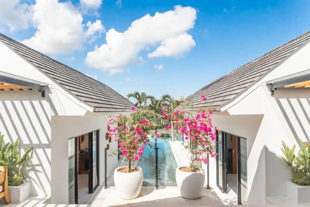 Villa Hakem Elegant And Modern 4 Bedrooms Villa Pool View Canggu Exterior foto