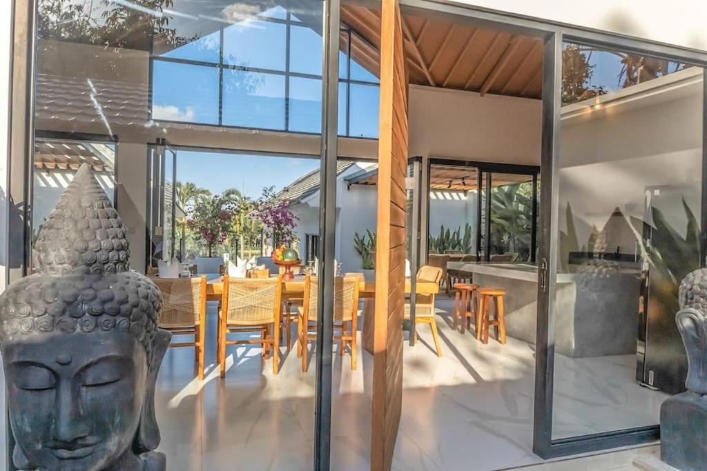 Villa Hakem Elegant And Modern 4 Bedrooms Villa Pool View Canggu Exterior foto