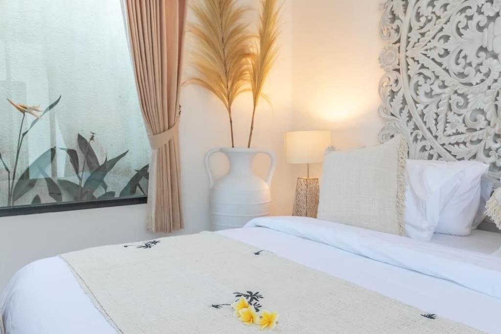 Villa Hakem Elegant And Modern 4 Bedrooms Villa Pool View Canggu Exterior foto